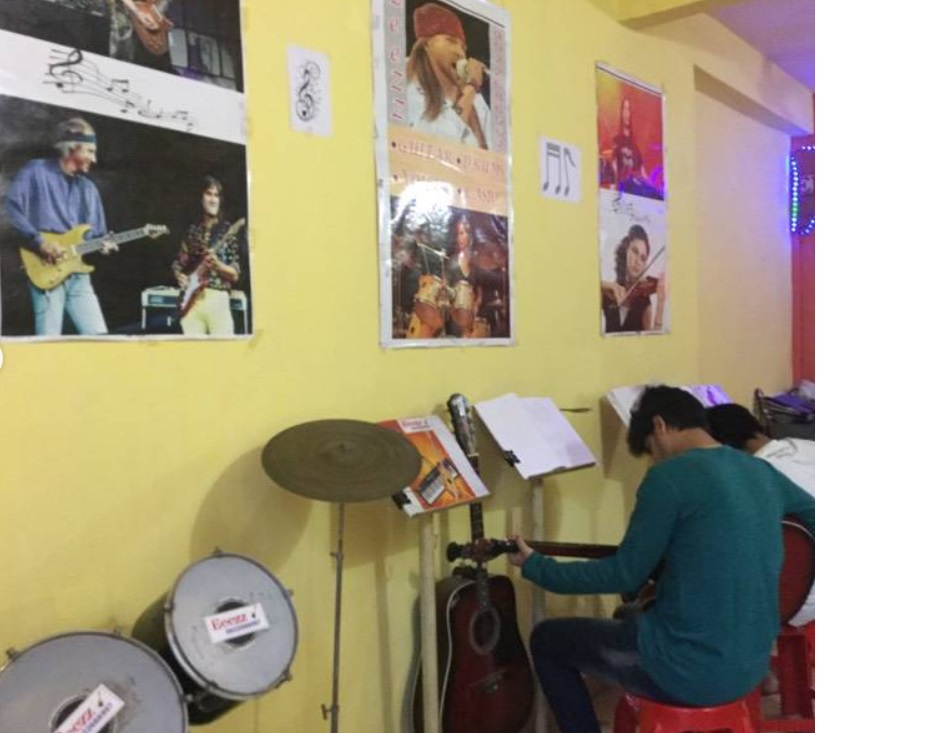 Eeezz Music Academy 2